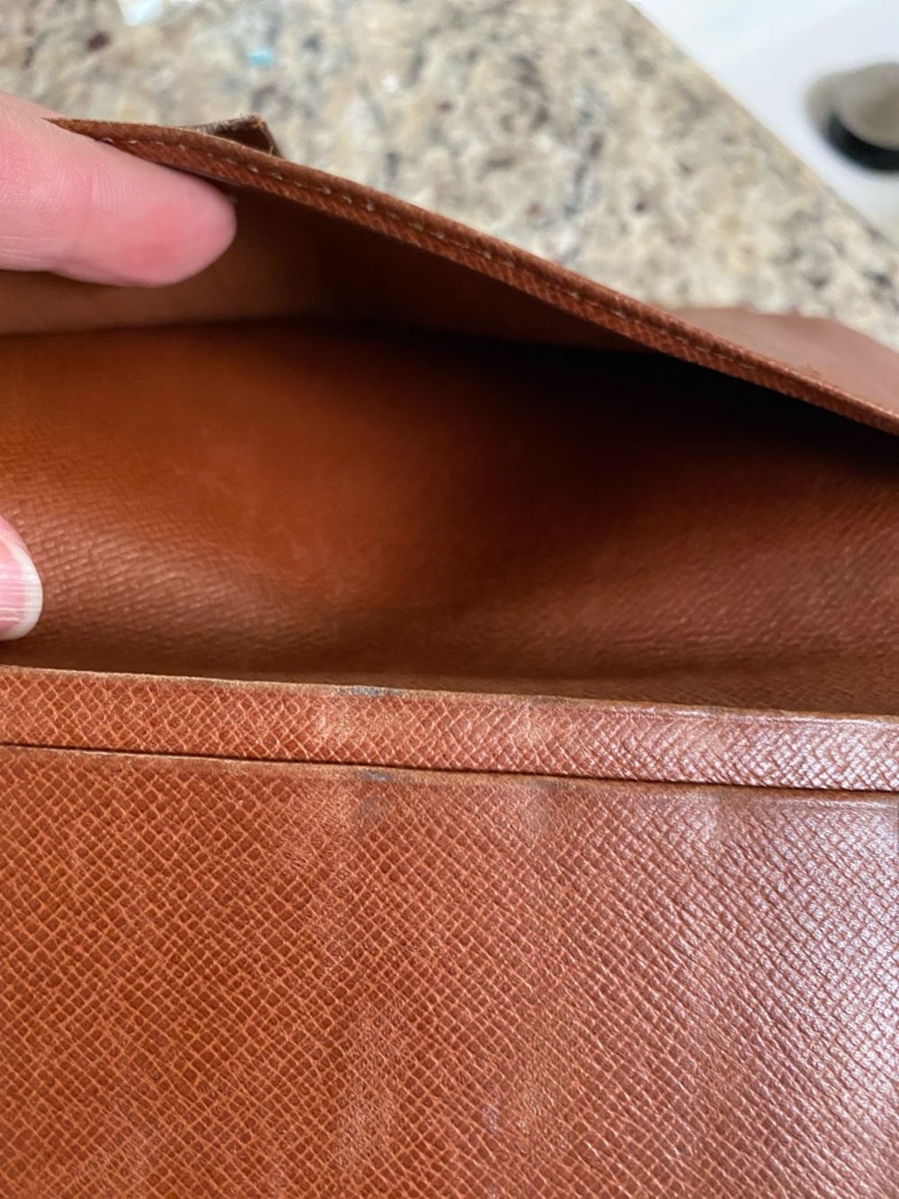 Louis Vuitton Monogram Long Wallet - Picture 4 of 10